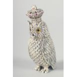 A SILVER PLATED CROWNED OWL VESTA, 7 cm.
