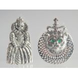 TWO SILVER ROYAL QUEEN CAT BROOCHES AND PENDANT (3).