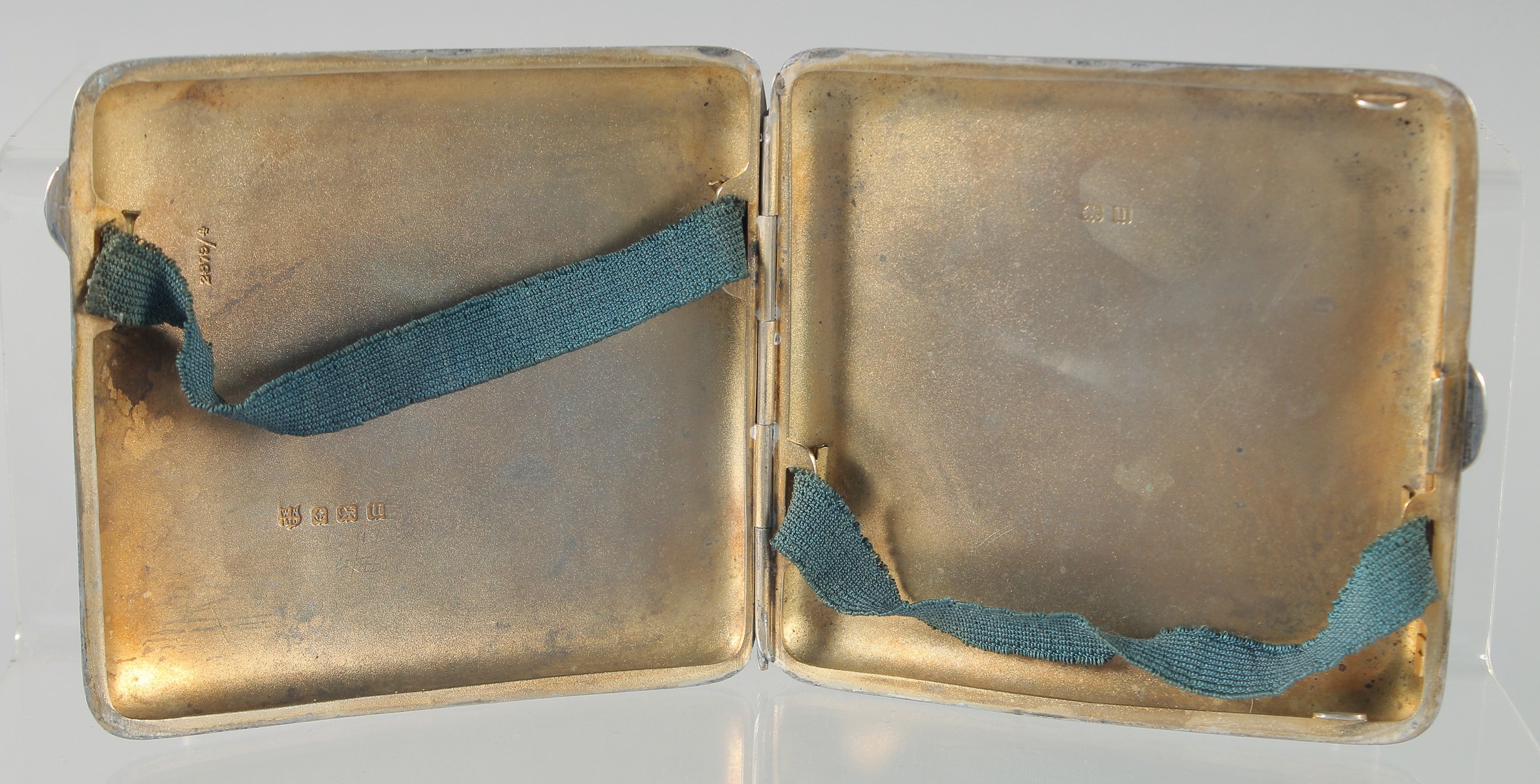 A GEORGE V ENGINE TURNED SILVER CIGARETTE CASE, with an oval enamel of a nude. Birmingham, 1919. - Image 2 of 4