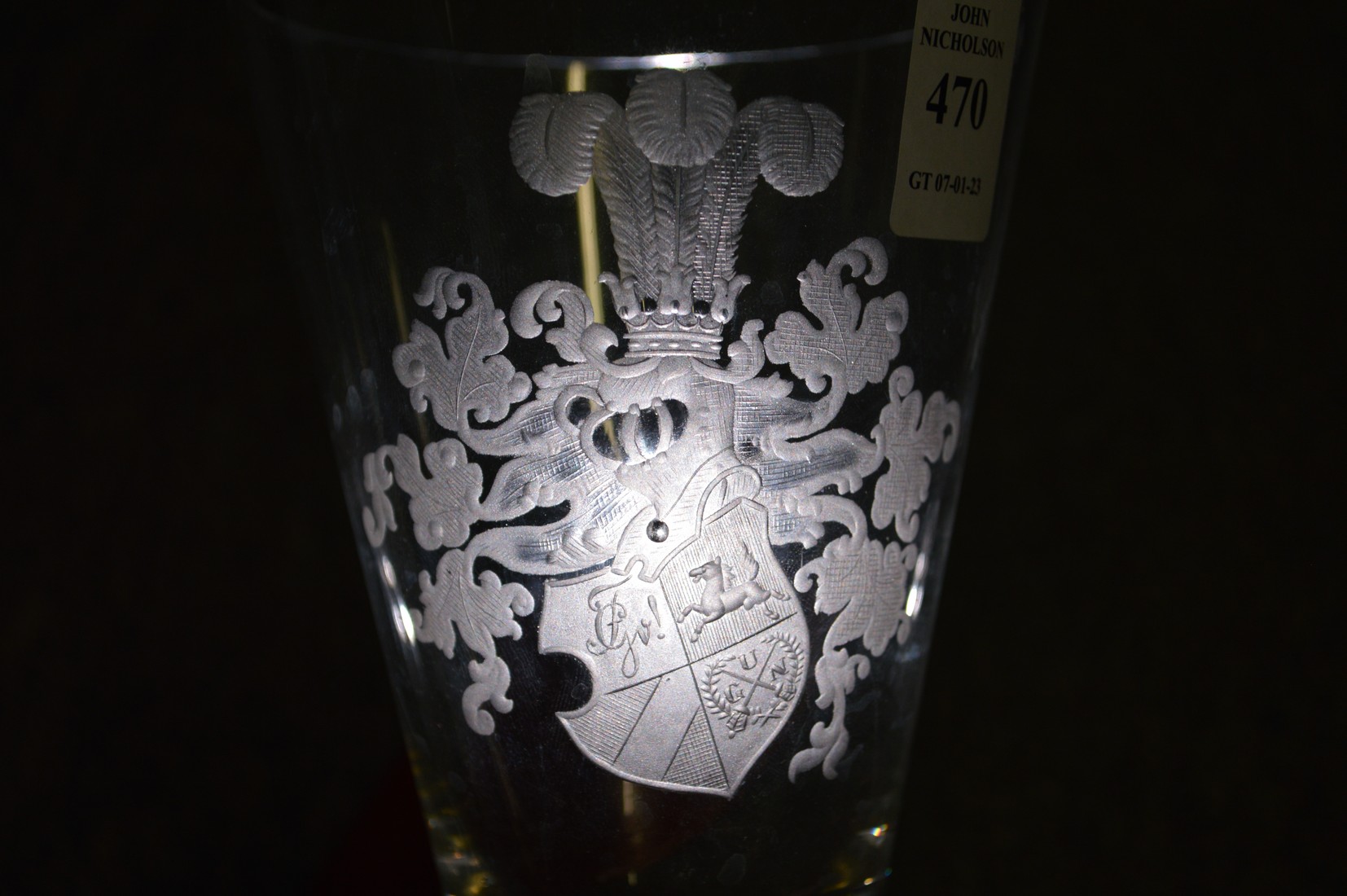 An engraved armorial glass. - Image 2 of 2
