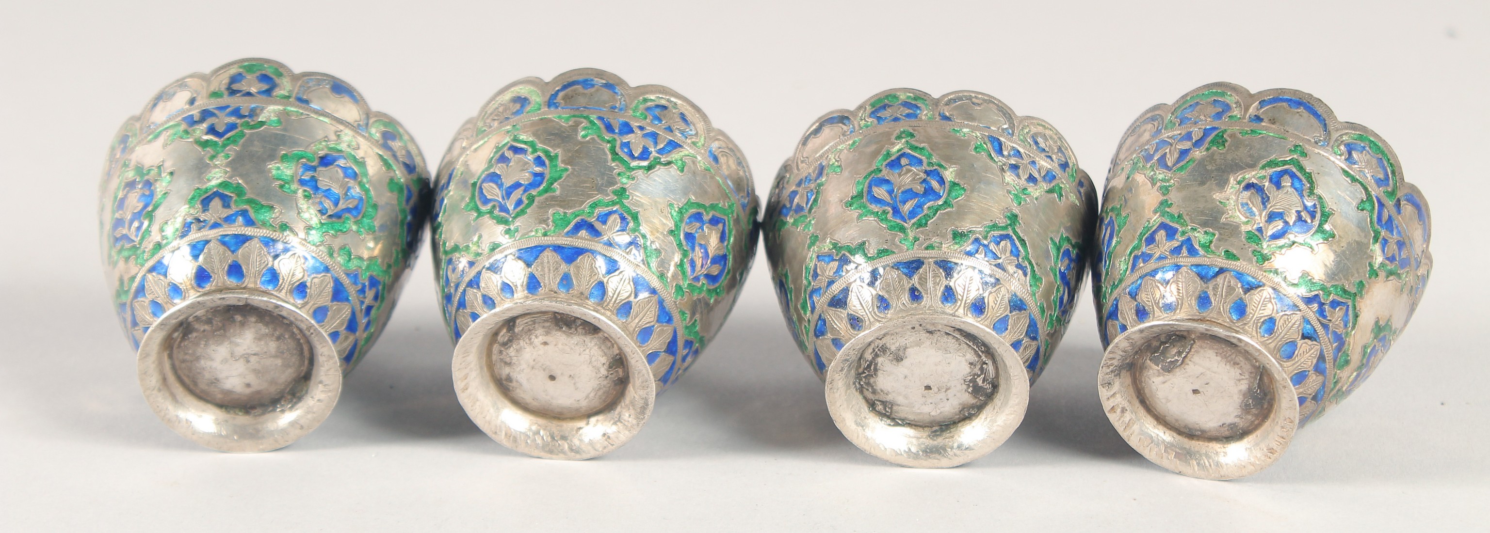 A FINE SET OF FOUR 18TH-19TH CENTURY INDIAN LUCKNOW ENAMELLED SILVER CUPS, 5.5cm diameter, (4). - Image 5 of 5