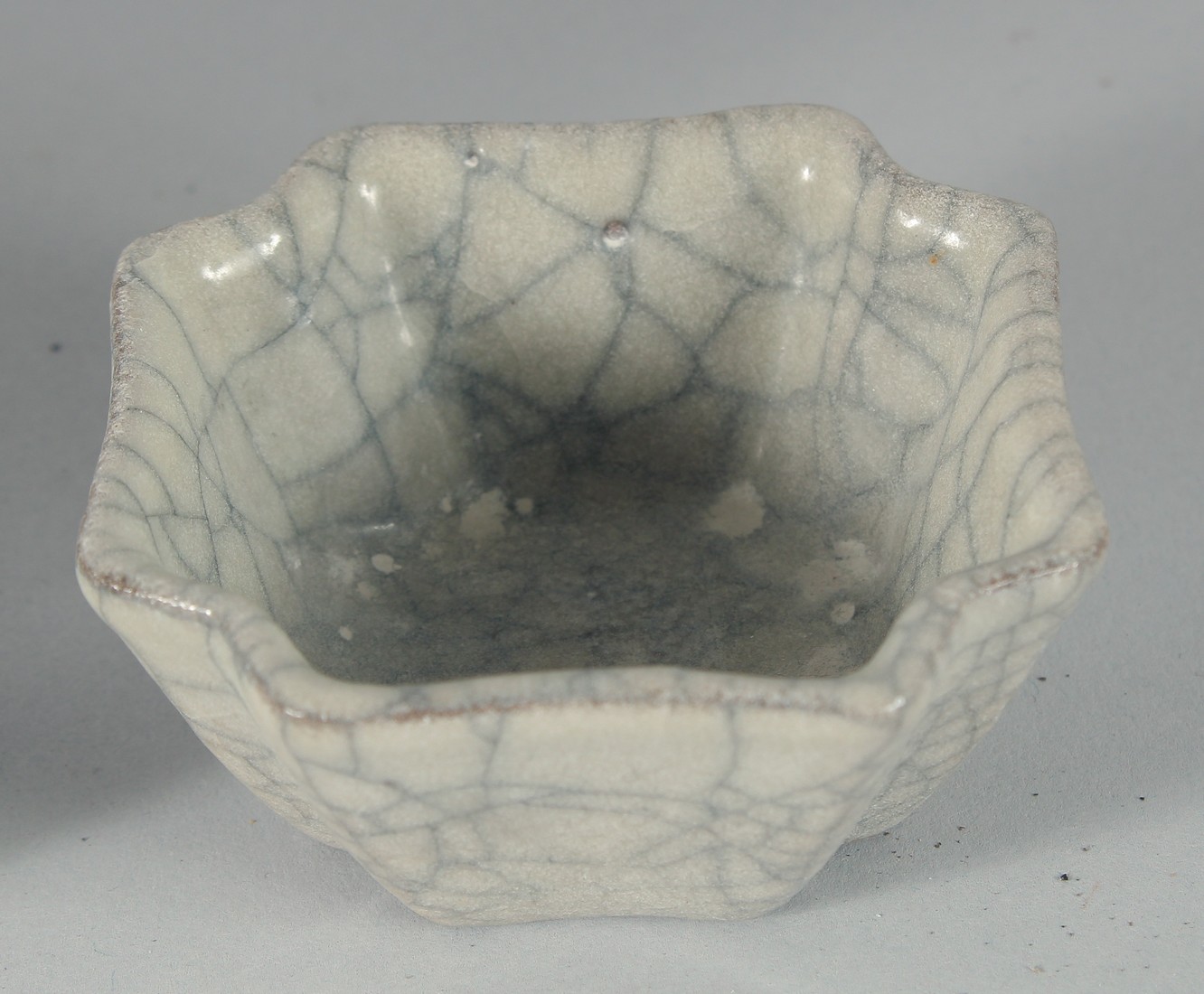 A COLLECTION OF FOUR CHINESE CRACKLE GLAZE ITEMS, comprising a small vase, a bowl, a brush wash - Image 5 of 5