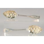 A PAIR OF GEORGE III SILVER BERRY SPOONS. London 1816.