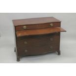 A RARE 18TH CENTURY AMERICAN SERPENTINE FRONT COMMODE, pine lined with a large oval to the top, long