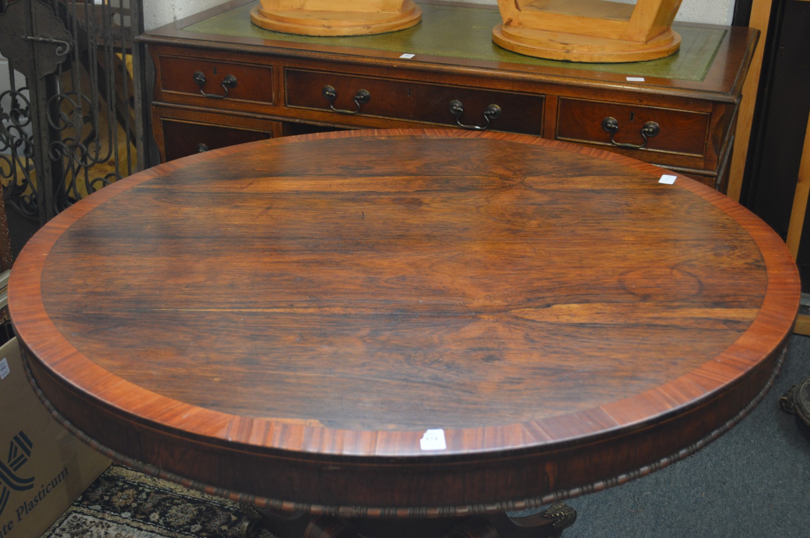 A good regency rosewood and mahogany banded circular tilt top breakfast table of small size, the - Image 2 of 5