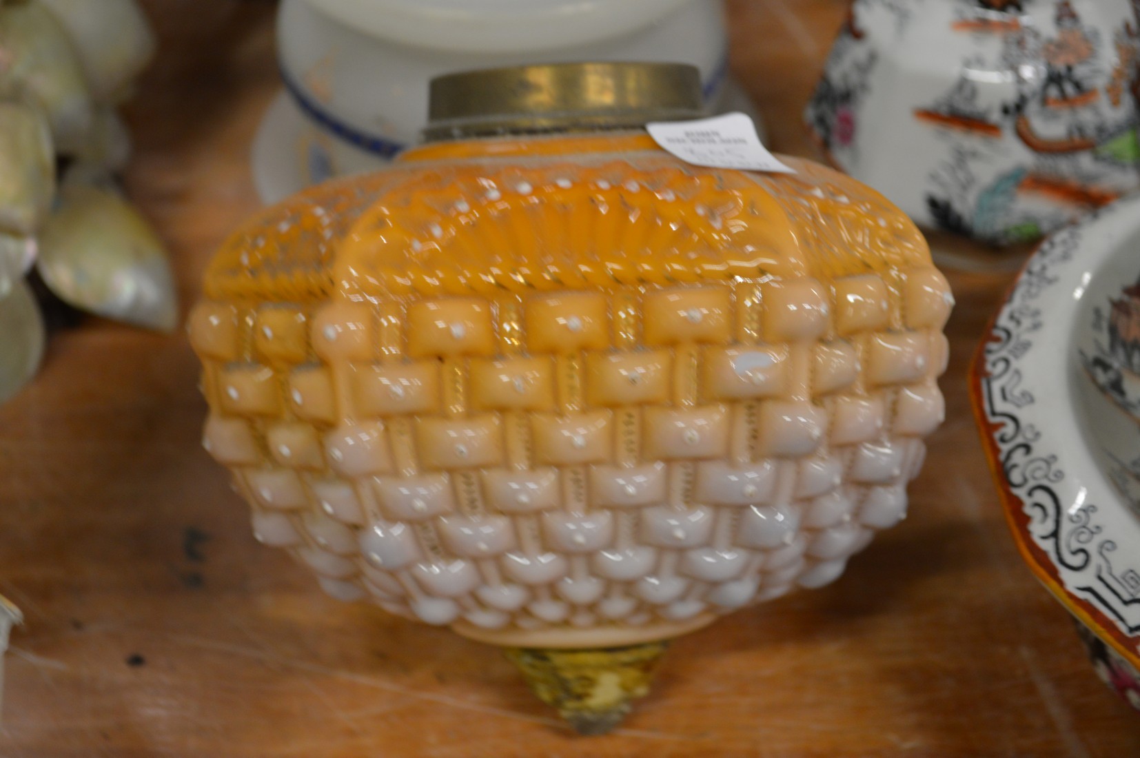 An opaque glass bowl with cover and stand, a glass oil lamp reservoir and a decorative glass dish - Image 3 of 4