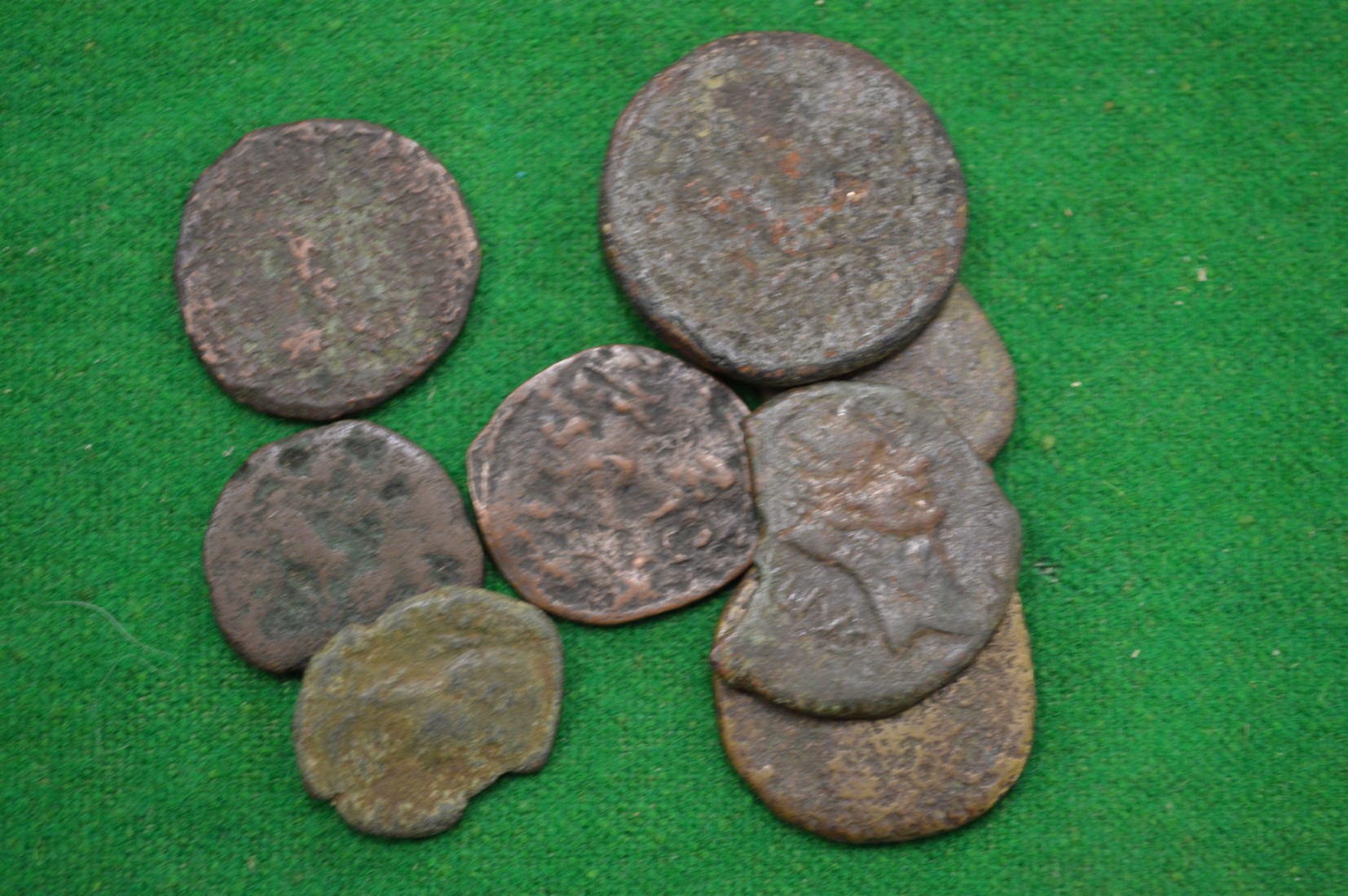 A good Gentleman's lifetime collection of coins to include Roman and other. - Image 4 of 6