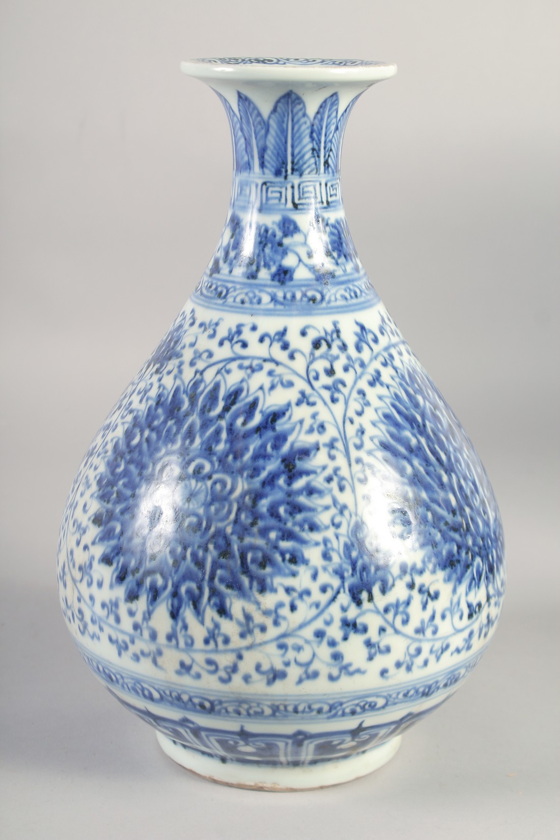 A CHINESE BLUE AND WHITE PORCELAIN YUHUCHUNPING VASE, decorated with large floral motifs, 30.5cm - Image 2 of 5