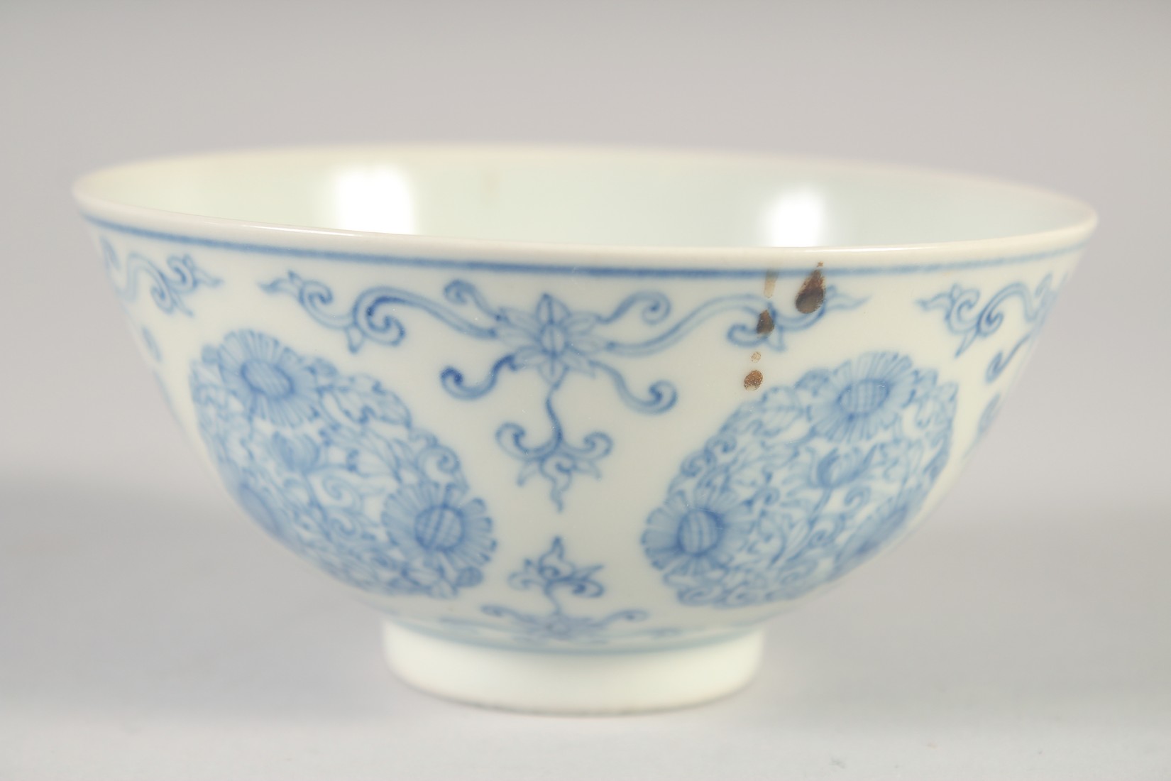 A CHINESE BLUE AND WHITE PORCELAIN BOWL, painted with floral medallions, six-character mark to base, - Image 3 of 5