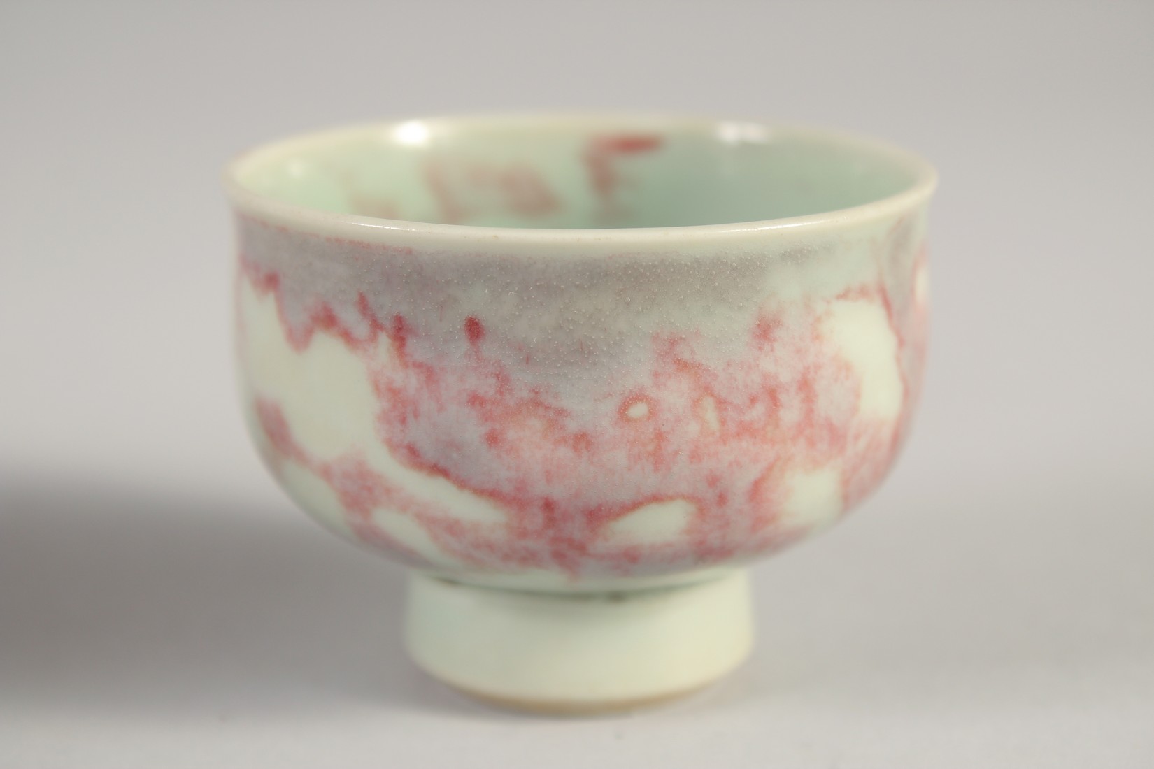 A CHINESE YUAN STYLE WINE CUP, 6cm diameter. - Image 2 of 5