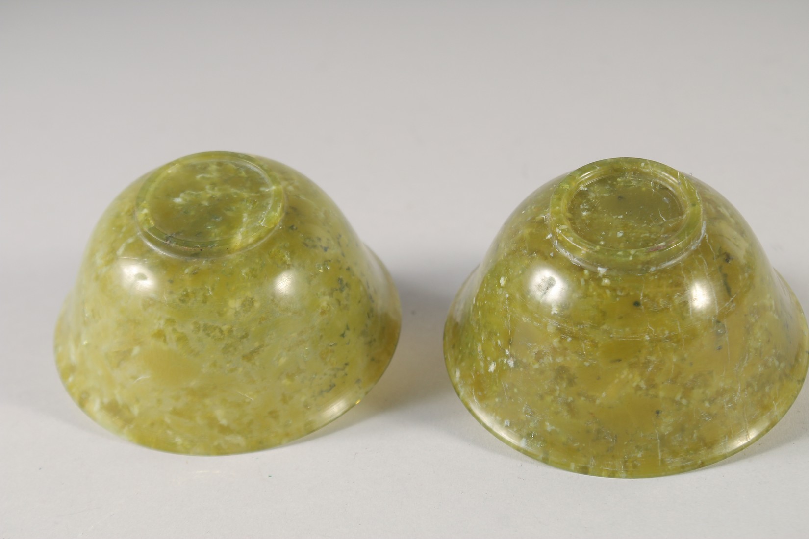 A PAIR OF JADE BOWLS, on hardwood stands, bowls 10cm diameter. - Image 5 of 5