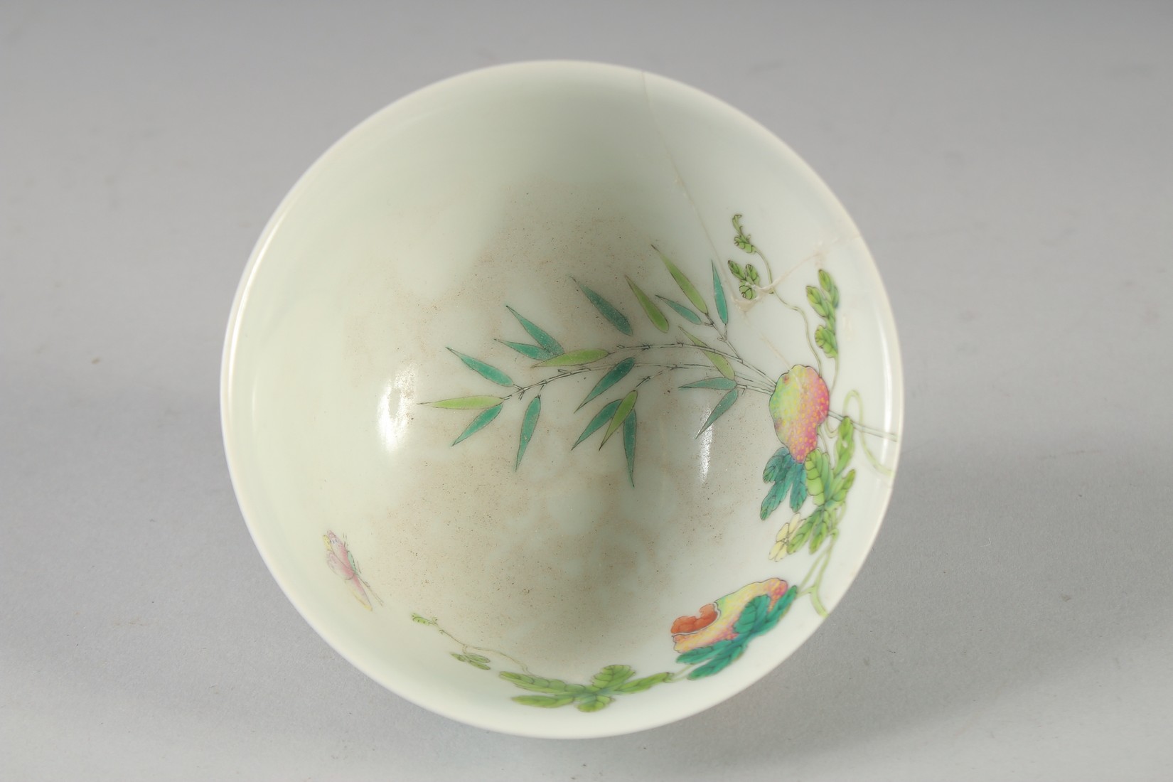 A CHINESE FAMILLE ROSE TEA BOWL AND ASSOCIATED COVER, Daoguang mark and possibly of the period, bowl - Image 4 of 7
