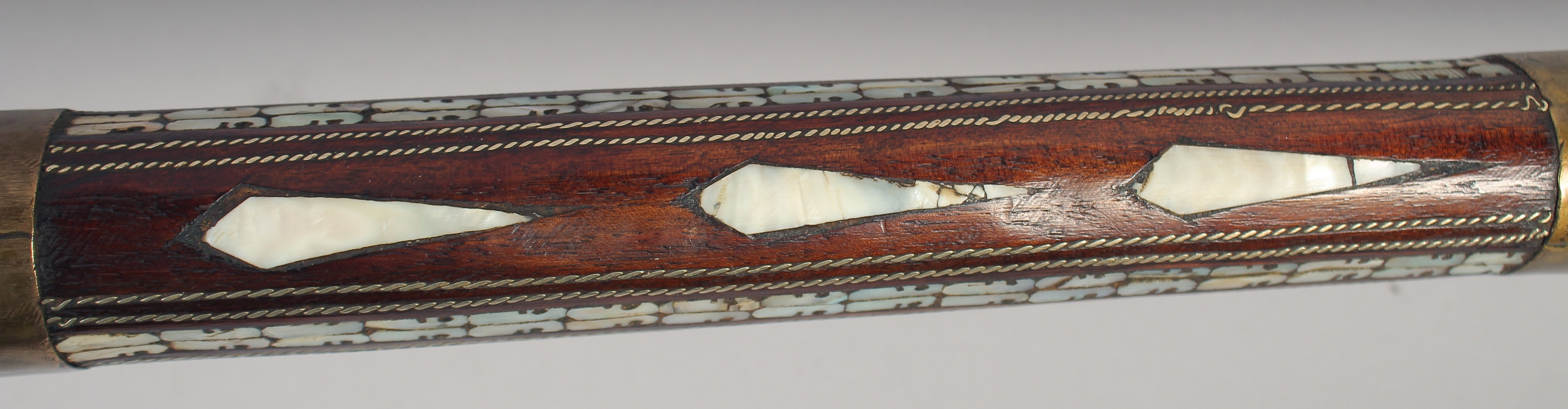 A 19TH CENTURY AFGHAN JEZAIL MOTHER OF PEARL INLAID FLINKLOCK RIFLE, 167cm long. - Image 8 of 11