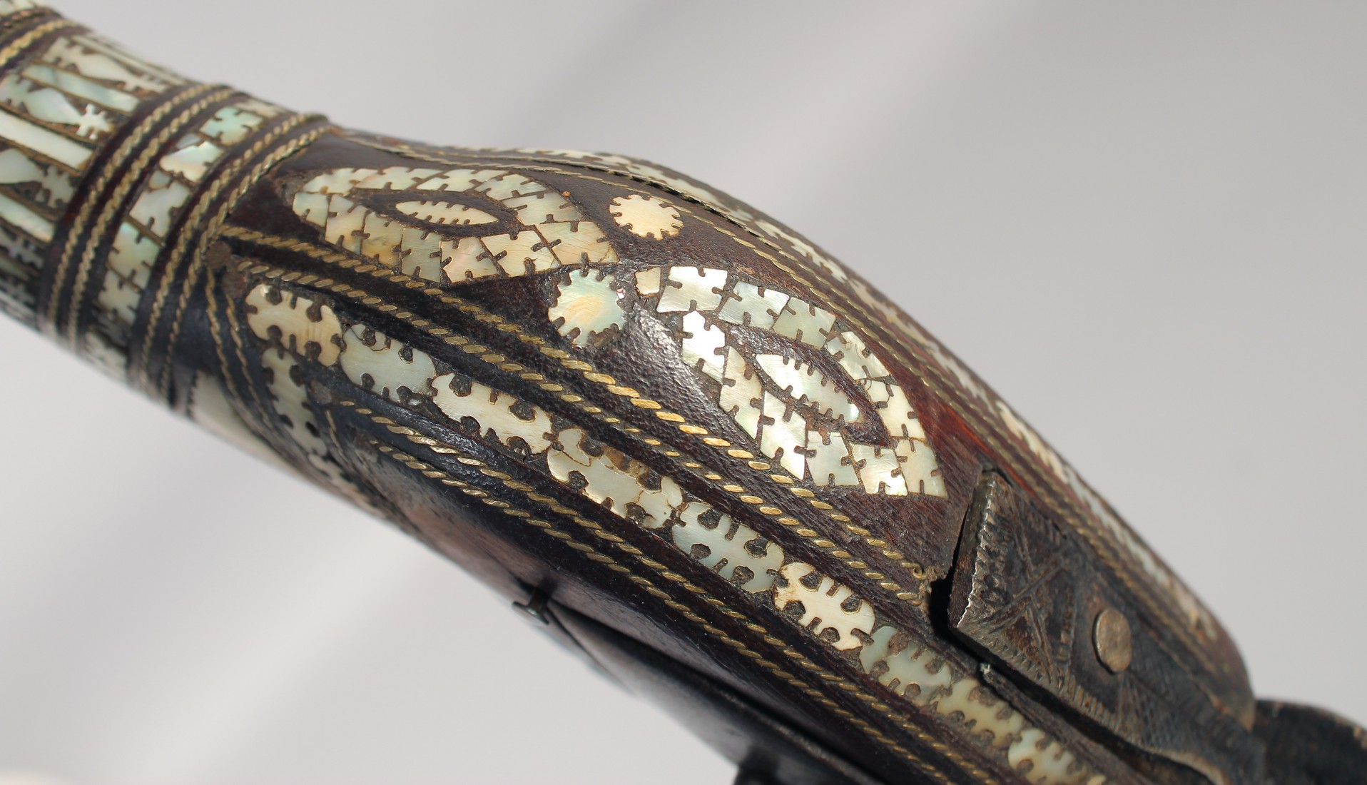 A 19TH CENTURY AFGHAN JEZAIL MOTHER OF PEARL INLAID FLINKLOCK RIFLE, 167cm long. - Image 11 of 11