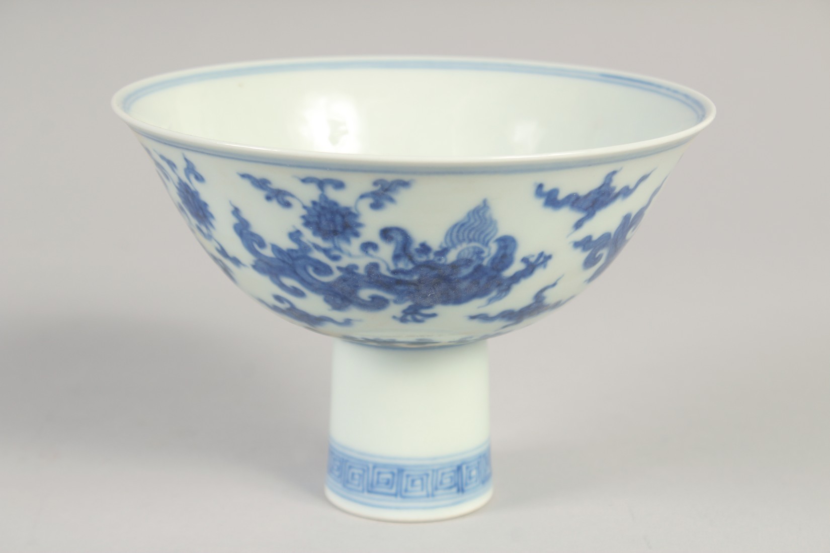 A CHINESE BLUE AND WHITE PORCELAIN 'KUI DRAGON' STEM CUP, six-character mark to inner foot rim, bowl - Image 3 of 6