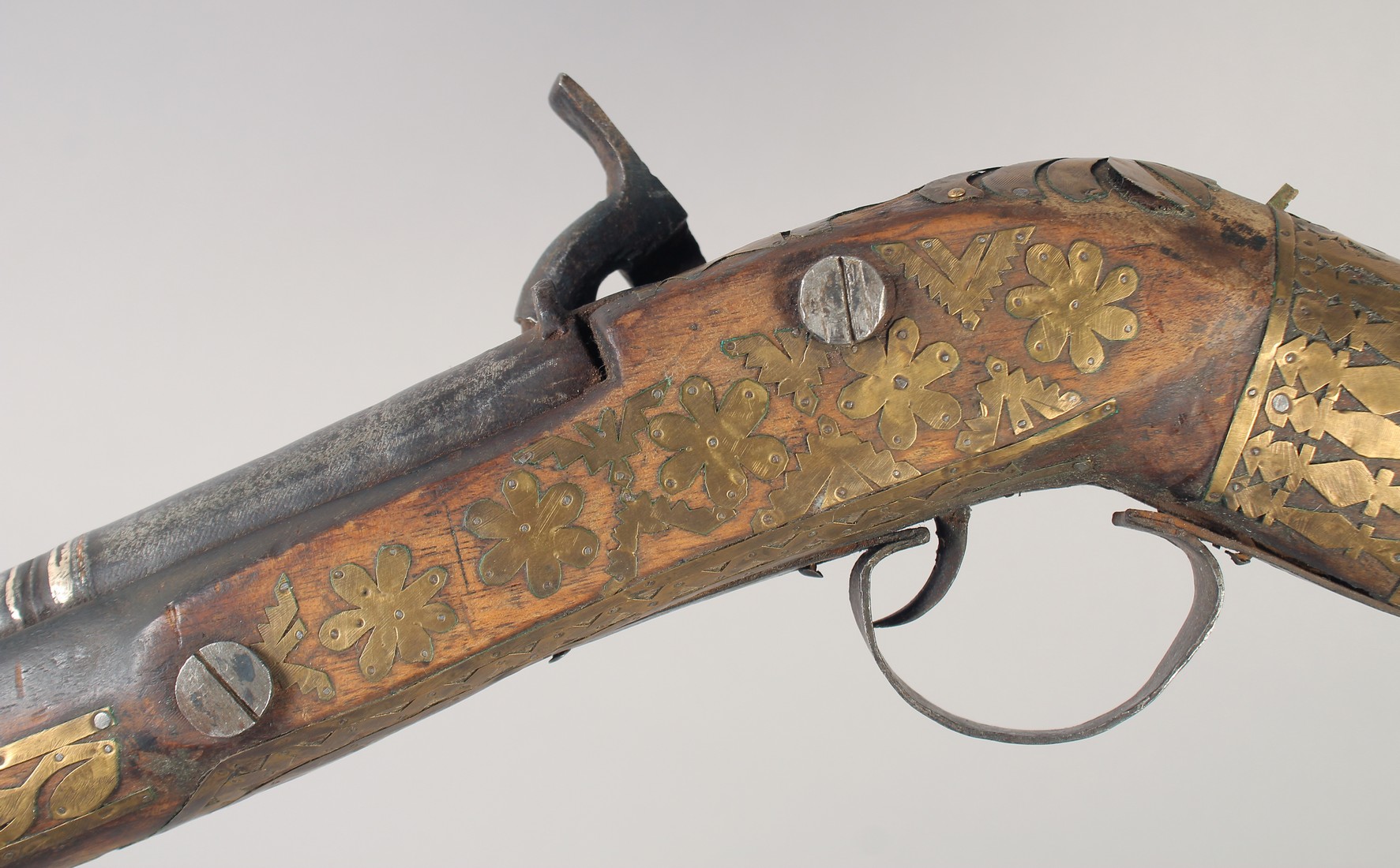 A LATE 19TH CENTURY AFGHAN JEZAIL TYPE RIFLE with later European percussion cap lock mechanism, - Image 3 of 11