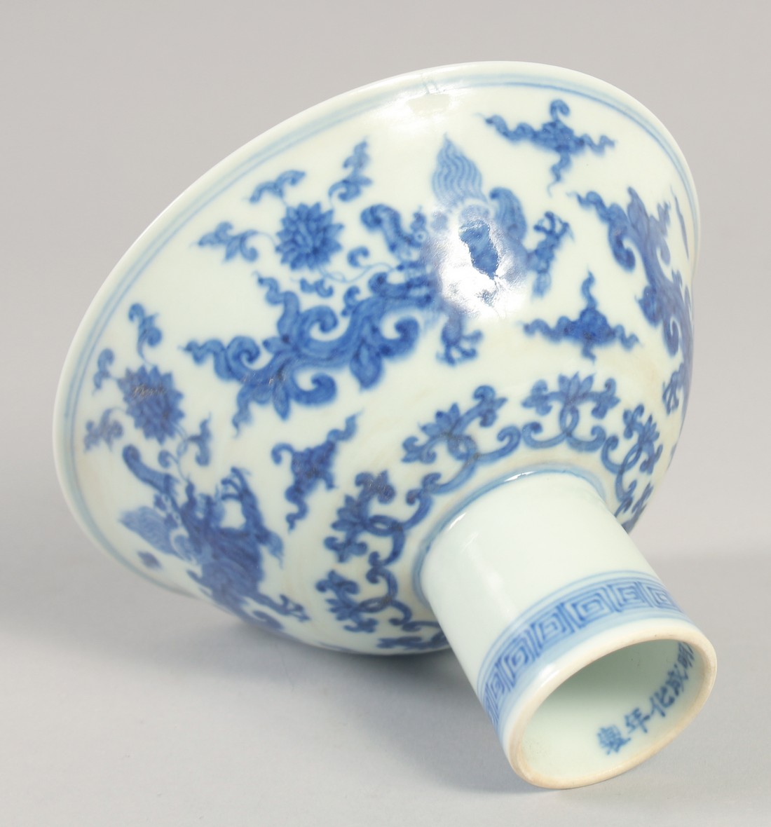 A CHINESE BLUE AND WHITE PORCELAIN 'KUI DRAGON' STEM CUP, six-character mark to inner foot rim, bowl - Image 5 of 6