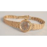 A LADIES’ 9CT GOLD ACCURIST WRISTWATCH. Gross weight 11gms.