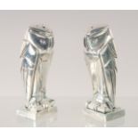 A PAIR OF 800 ART DECO STYLE OWL SALT AND PEPPERS. 2.75ins high.