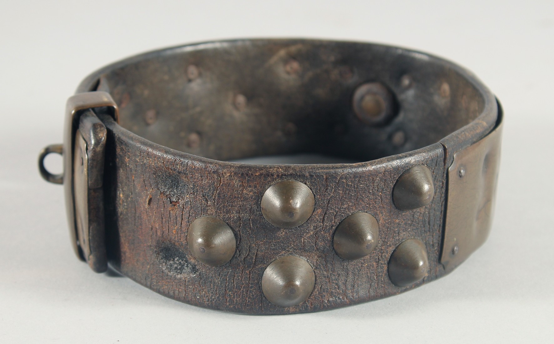 A 17th CENTURY LEATHER STUDDED BRASS DOG COLLAR, with six brass settings, stamped, possibly - Image 2 of 4