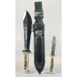 ORIGINAL-PUMA-WAIDBLATT KINFE AND PUMA KLEINER JAGDNICKER KNIFE, both with antler handles 12.5" long