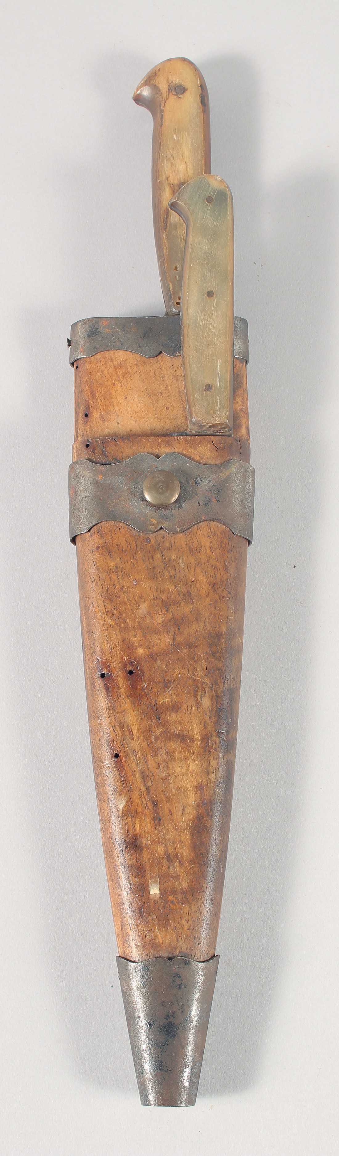 AN EARLY BORDET KNIFE 13" LONG AND A ACIER FONJU KNIFE 11" LONG, both with horn handles, in a - Image 2 of 2