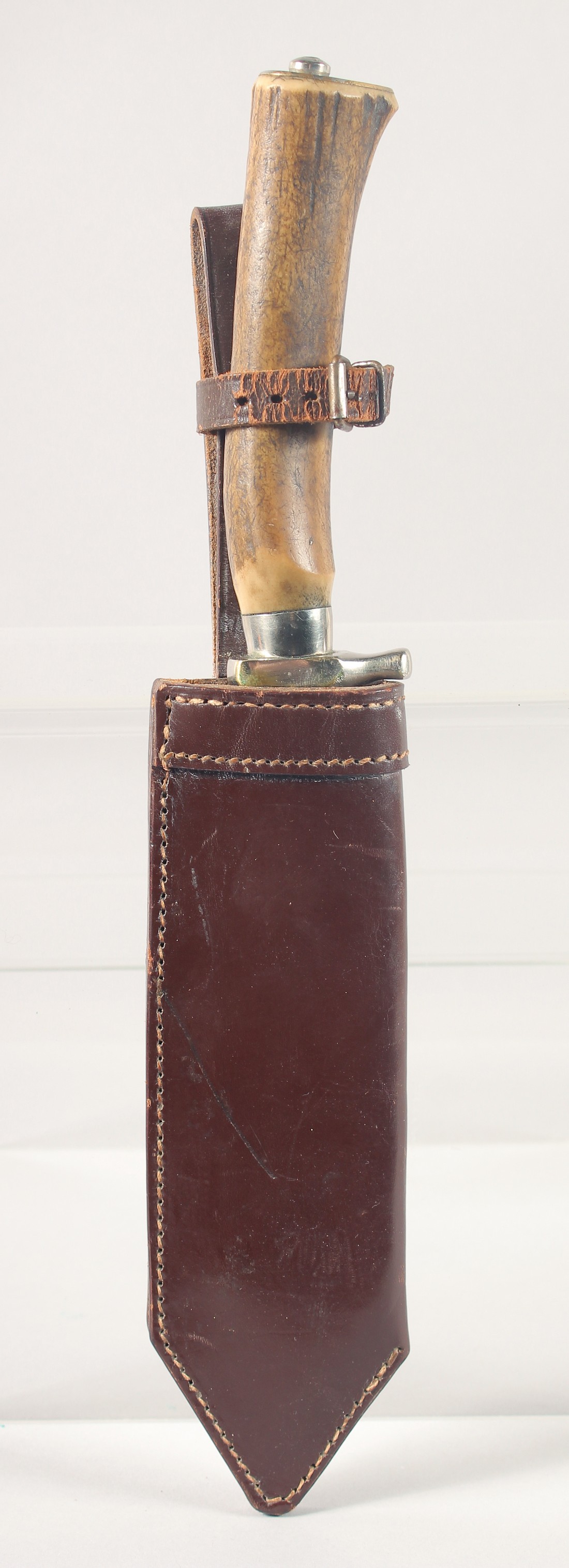 A HENEJU KNIFE, with an antler handle, 13" long, with a leather sheath. - Image 4 of 4