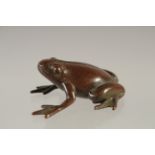 A JAPANESE BRONZE FROG. 1.5ins.