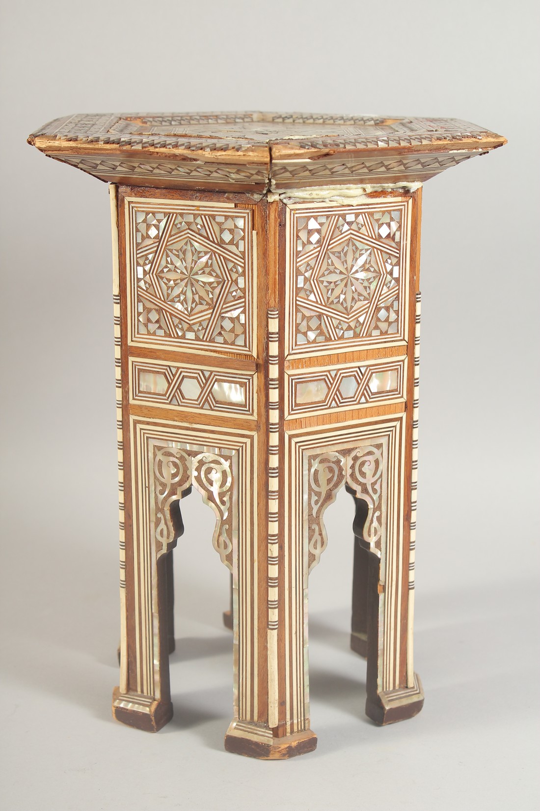 AN OTTOMAN MOTHER OF PEARL INLAID WOODEN STAND, (with faults), 31cm high. - Image 3 of 5