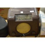 A Bush DAC90A bakelite radio.