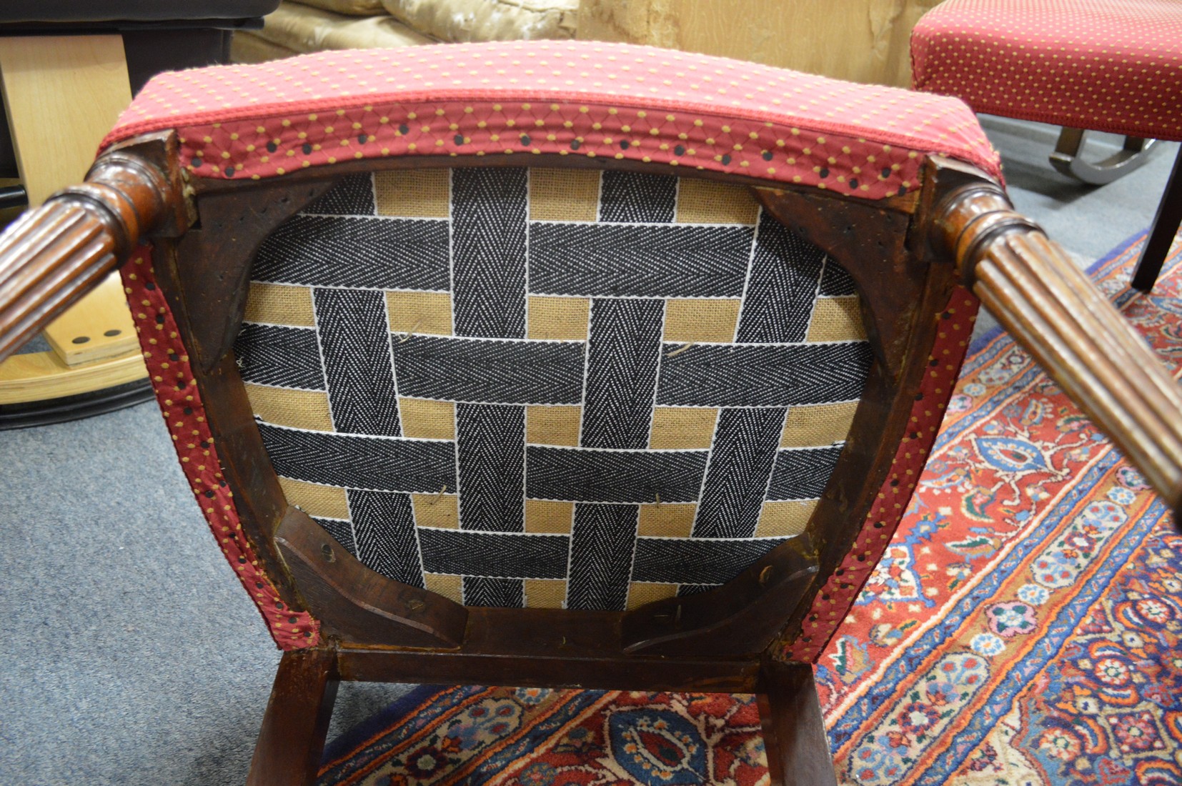 A good set of six 19th century mahogany dining chairs with pierced and carved central splat, - Image 4 of 4