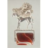 A NOVELTY SILVER AND AGATE HORSE FOB AND CHAIN.