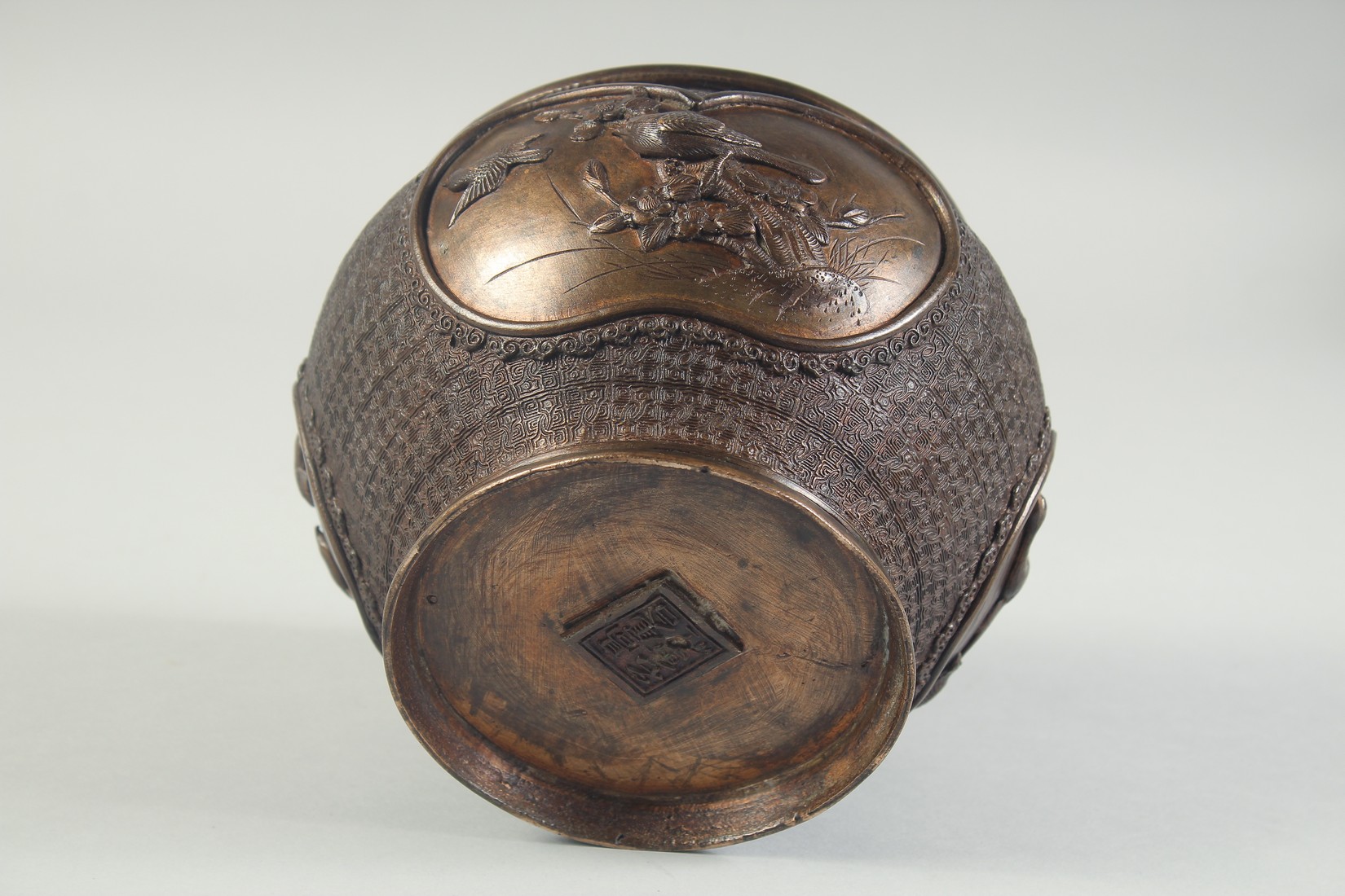 A BRONZE CACHE POT / KORO, decorated with panels of relief birds, character mark to base, 18cm - Image 6 of 7
