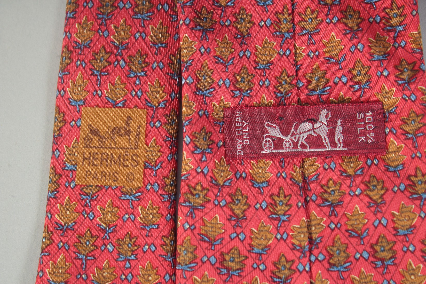 TWO HERMES SILK TIES - Bild 2 aus 4