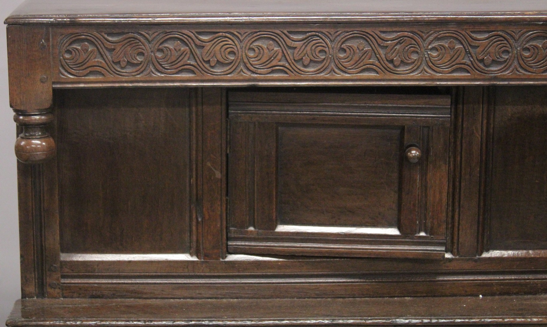 A GOOD 18TH CENTURY OAK COURT CUPBOARD, GOOD COLOUR with plain top, the front with carved frieze - Image 2 of 5