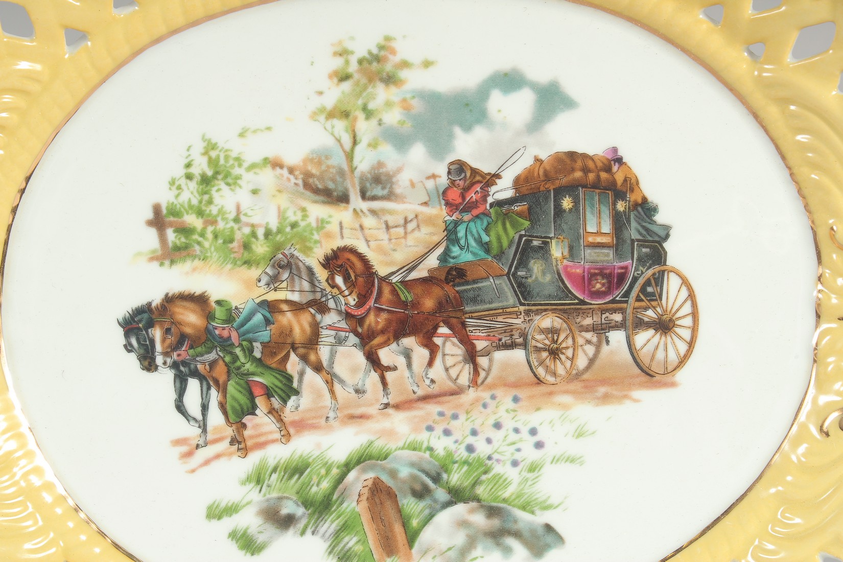 A SET OF FOUR CONTINENTAL YELLOW GROUND OVAL STAGECOACH DISHES. 12ins wide. - Image 4 of 6