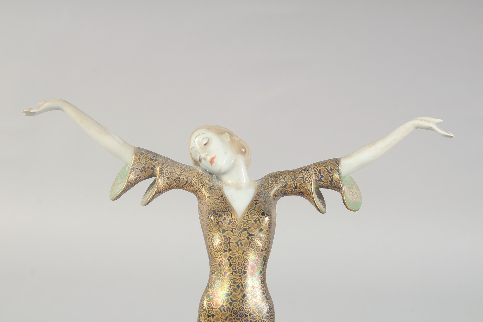 A ROSENTHAL ART DECO PORCELAIN DANCER arms outstretched. Bears original labels on base. 8.5ins - Image 2 of 7