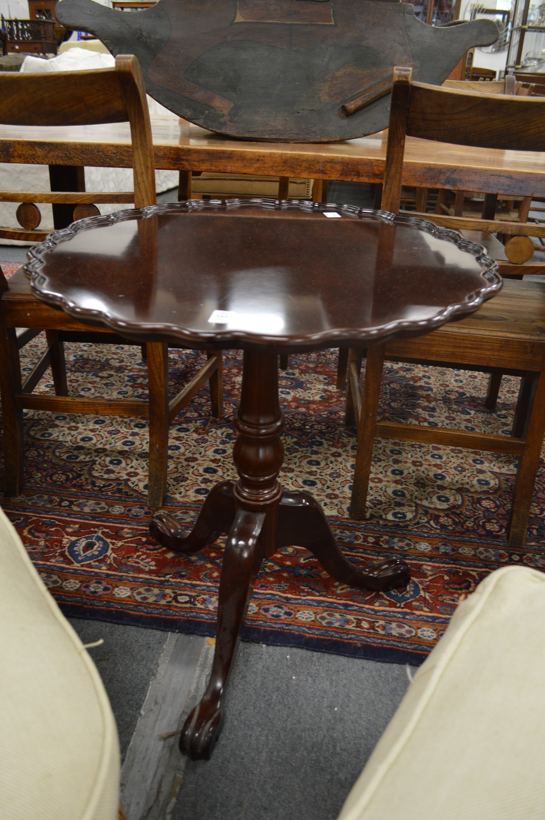 A Georgian style mahogany tilt-top tripod table.