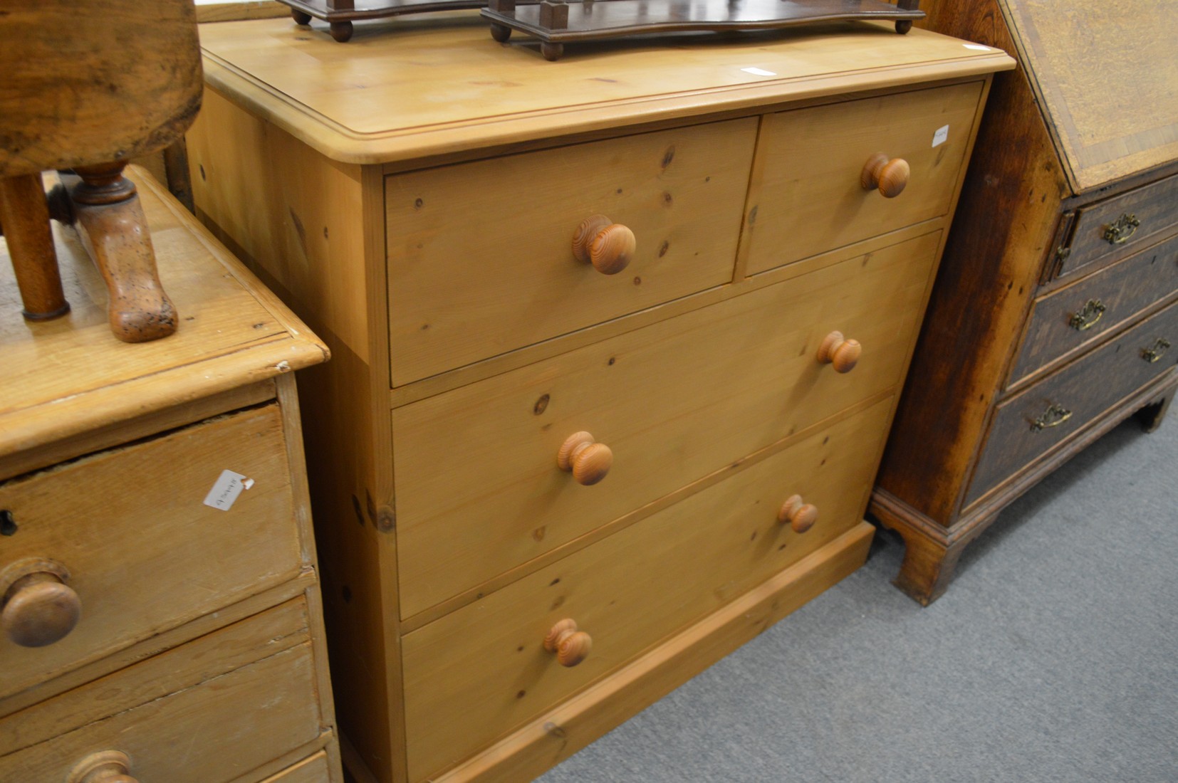 A Victorian style pine chest of drawers.