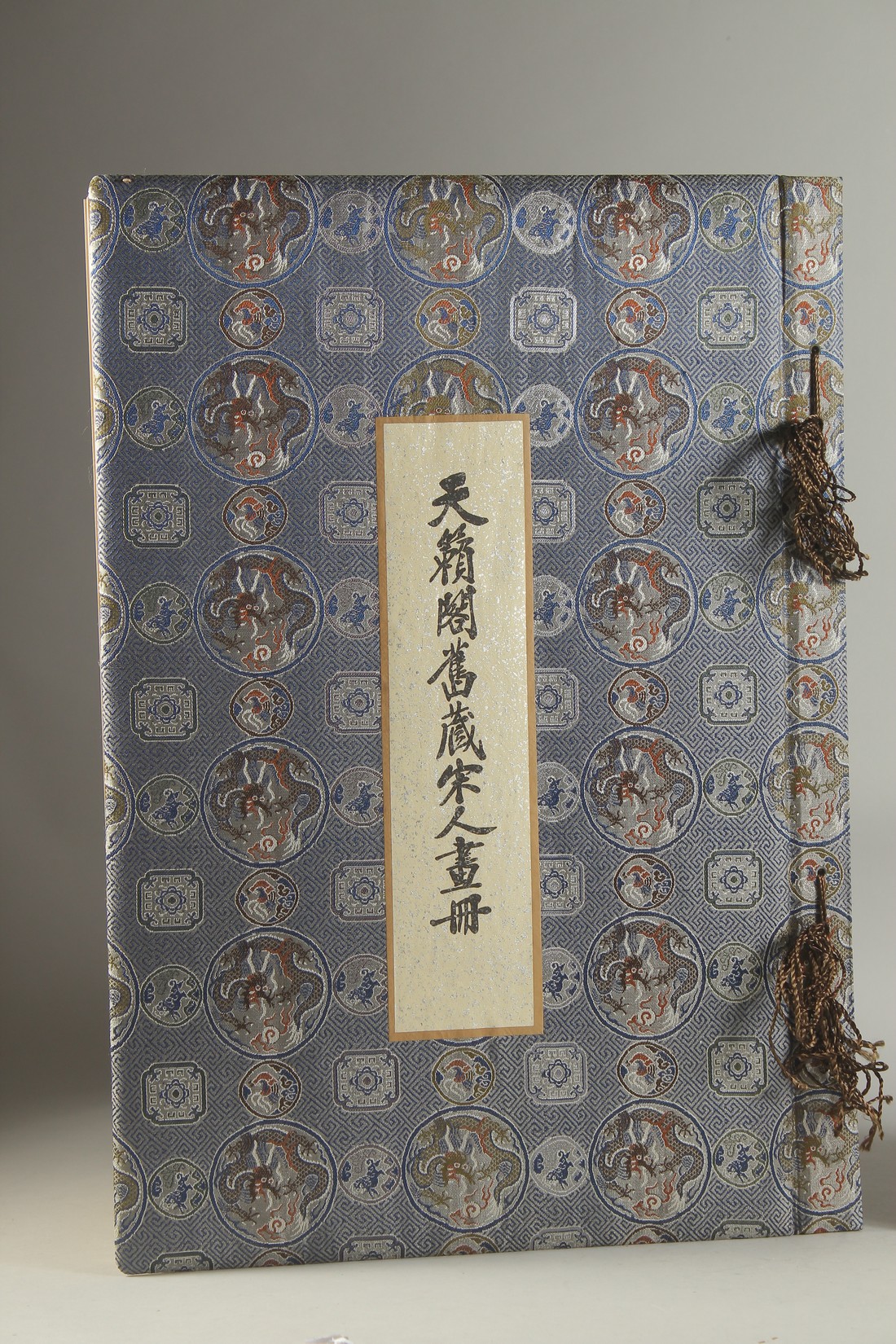 TWO CHINESE BOUND PICTURE ALBUMS. - Image 2 of 10