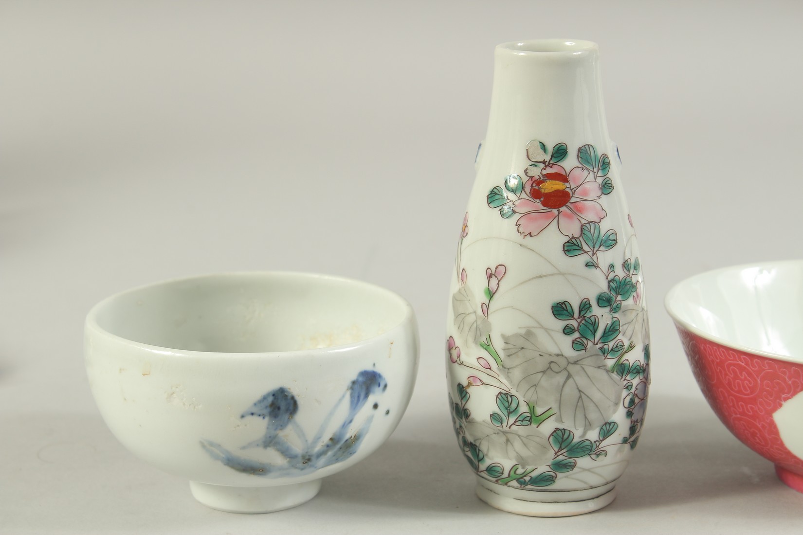 THREE CHINESE PORCELAIN BOWLS, together with a famille rose vase, (4). - Image 2 of 13