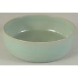 A GOOD CHINESE CELADON GLAZE CIRCULAR BOWL, 16.5cm diameter.