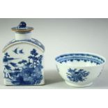 A SMALL CHINESE BLUE AND WHITE PORCELAIN BOWL, 10.5cm diameter, together with a blue and white