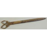 A PAIR OF OTTOMAN TURKISH GOLD INLAID SCISSORS, 25cm long.