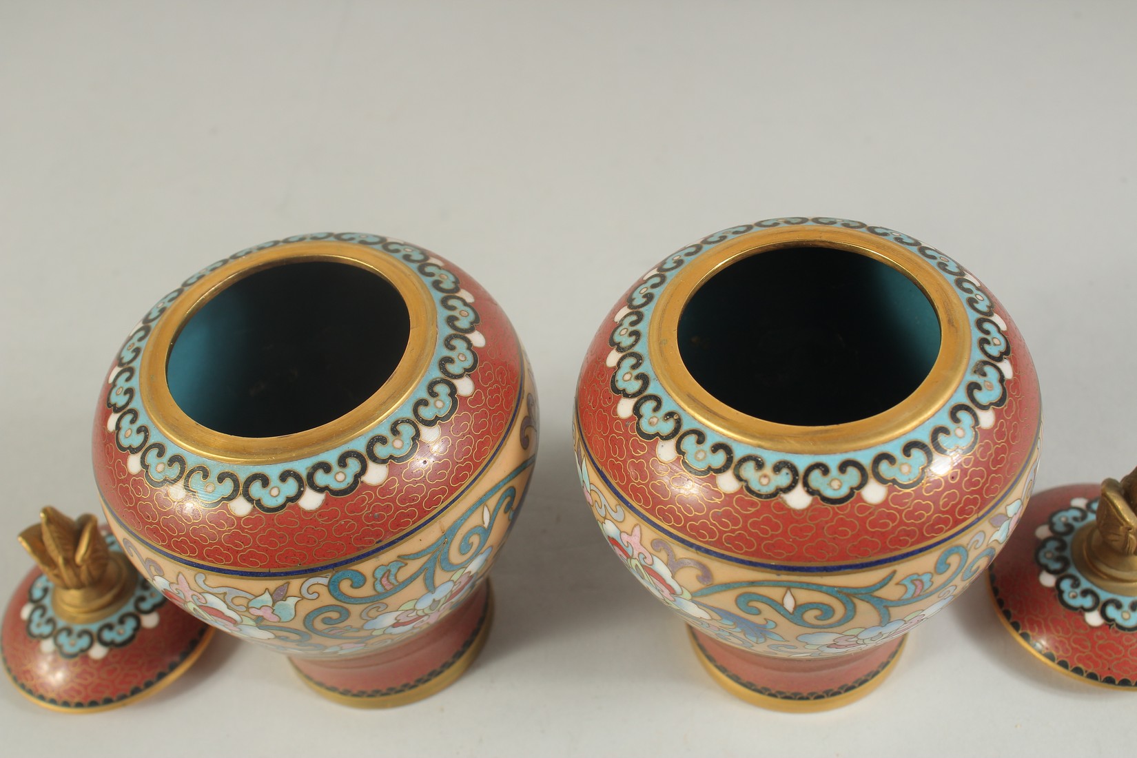 A PAIR OF MID 20TH CENTURY CHINESE CLOISONNE LIDDED JARS, each with a central band of foliate - Image 6 of 7