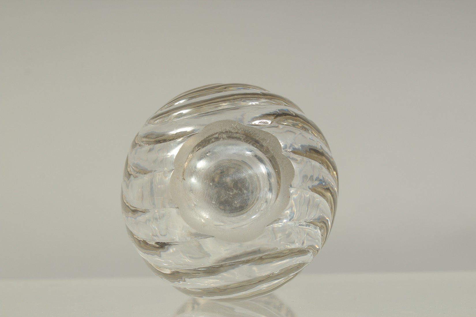 A HOWARD AND CO., NEW YORK, SILVER TOP GLASS INK POT. - Image 5 of 5