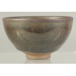 A CHINESE STUDIO POTTERY BOWL. 9cm diameter.