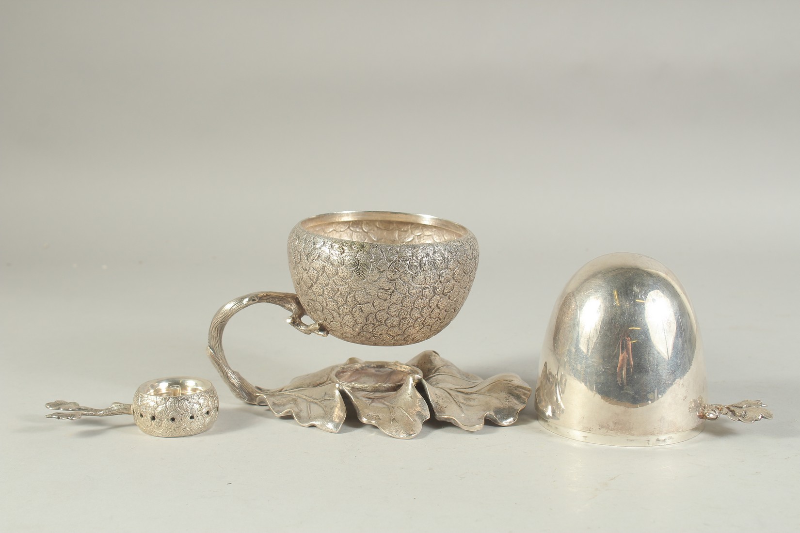 A SILVER PLATED ACORN EGG COASTER 7.5ins. - Image 2 of 4