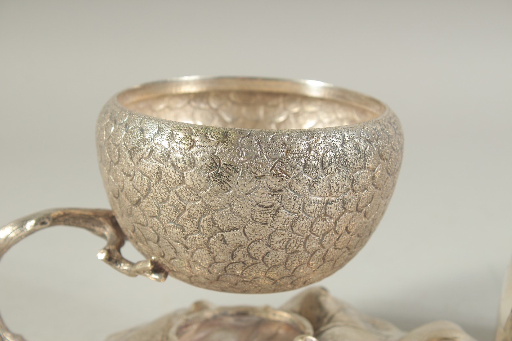 A SILVER PLATED ACORN EGG COASTER 7.5ins. - Image 3 of 4