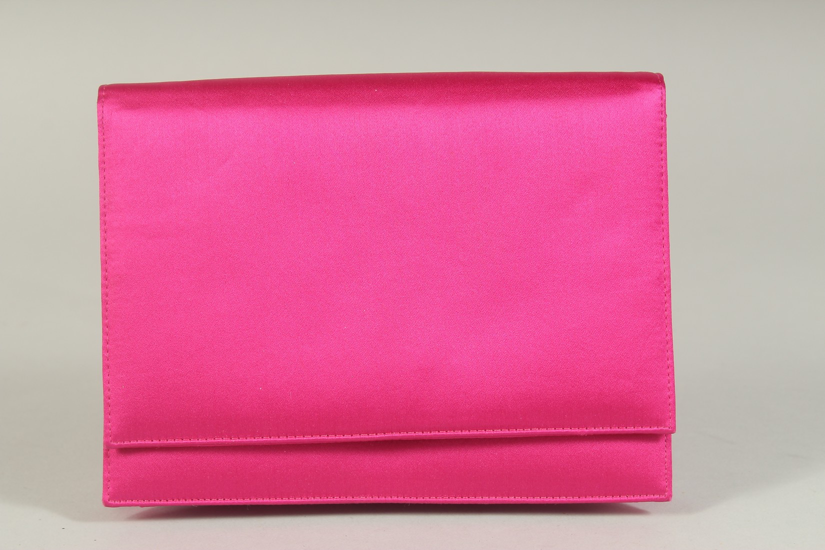 A RAYNE, BY APPOINTMENT TO HER MAJESTY THE QUEEN, PINK FABRIC EVENING BAG, 6.5ins long.